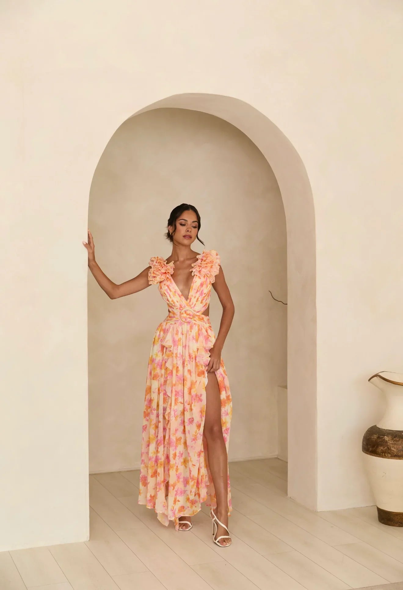 Vestido Longo com Babados no Ombro Modern Dalila