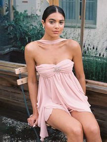 Vestido Curto Tendência Babados Modern Ariel