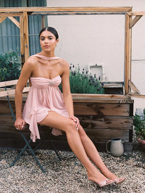 Vestido Curto Tendência Babados Modern Ariel